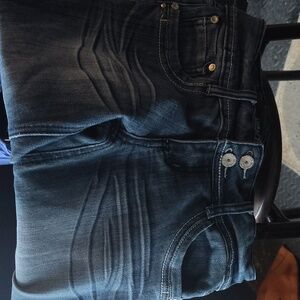 Almost Famous Cropped Denim Size 7 Blue Jeans, Embroidered Button Back Pockets